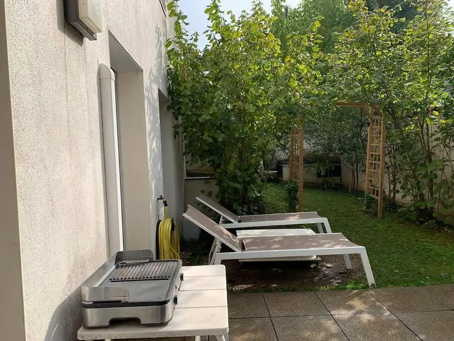 Apartment Appartement Tres Calme Avec Jardin Plein Sud Lyon